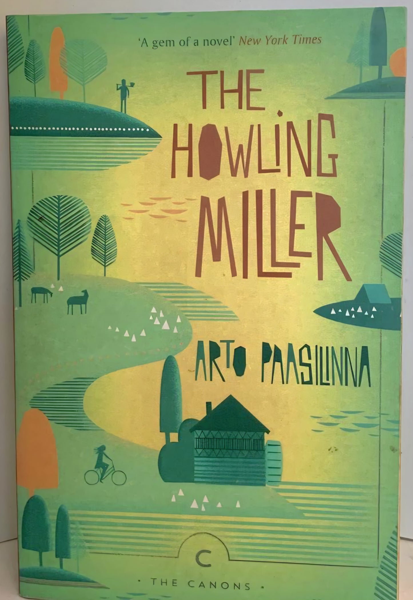 Paasilinna, Arto - THE HOWLING MILLER