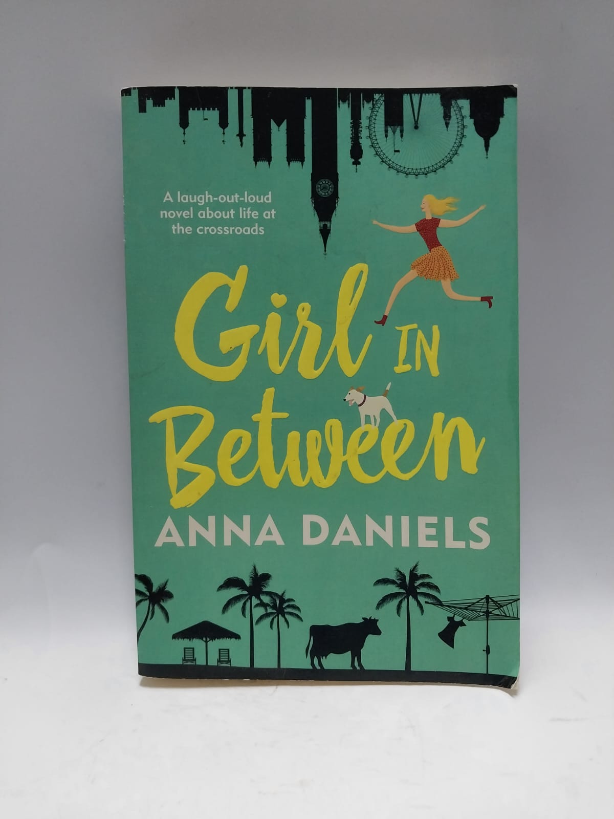 Daniels, Anna - GIRL IN BETWEEN