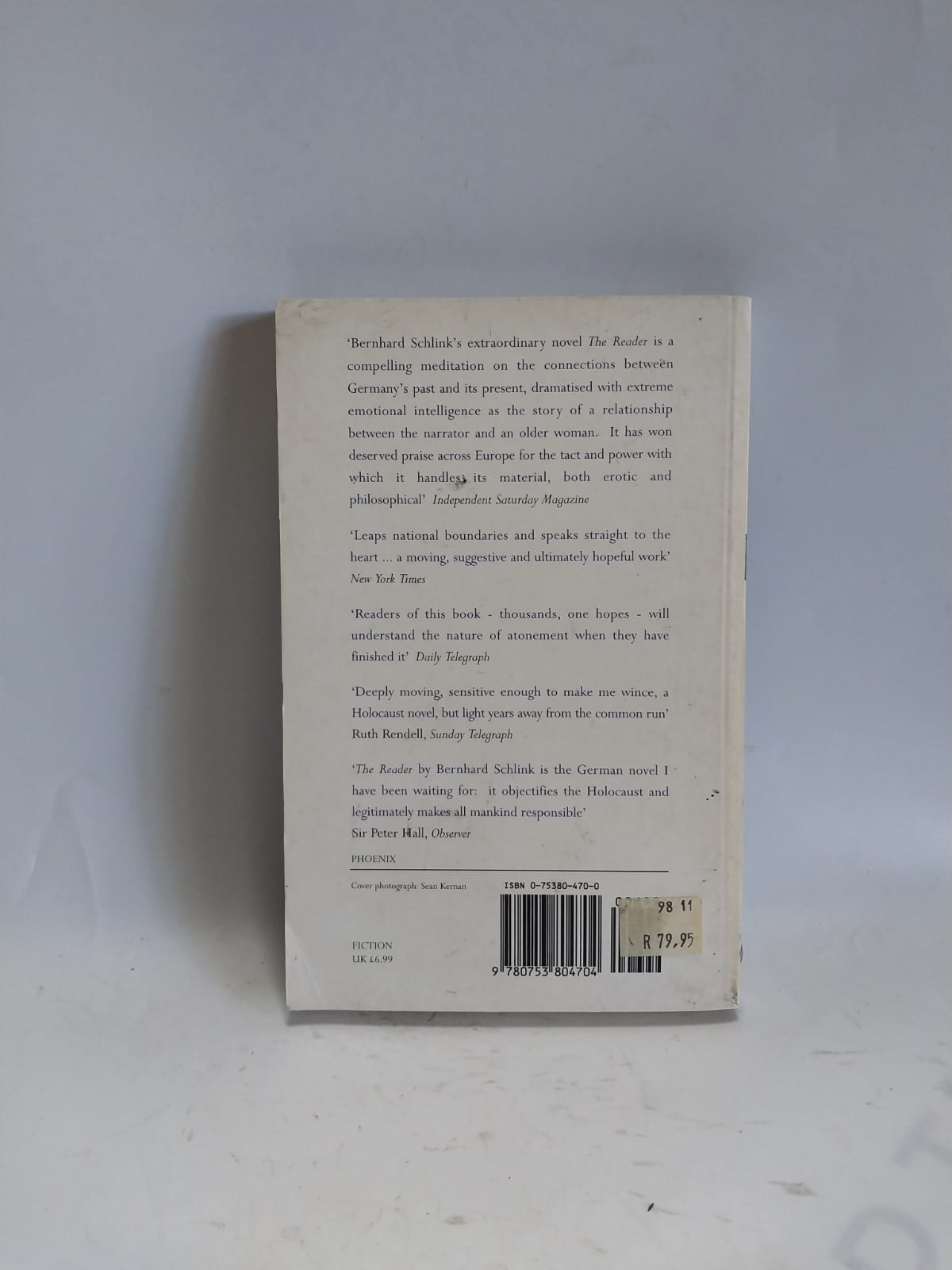 Schlink, Bernhard - THE READER