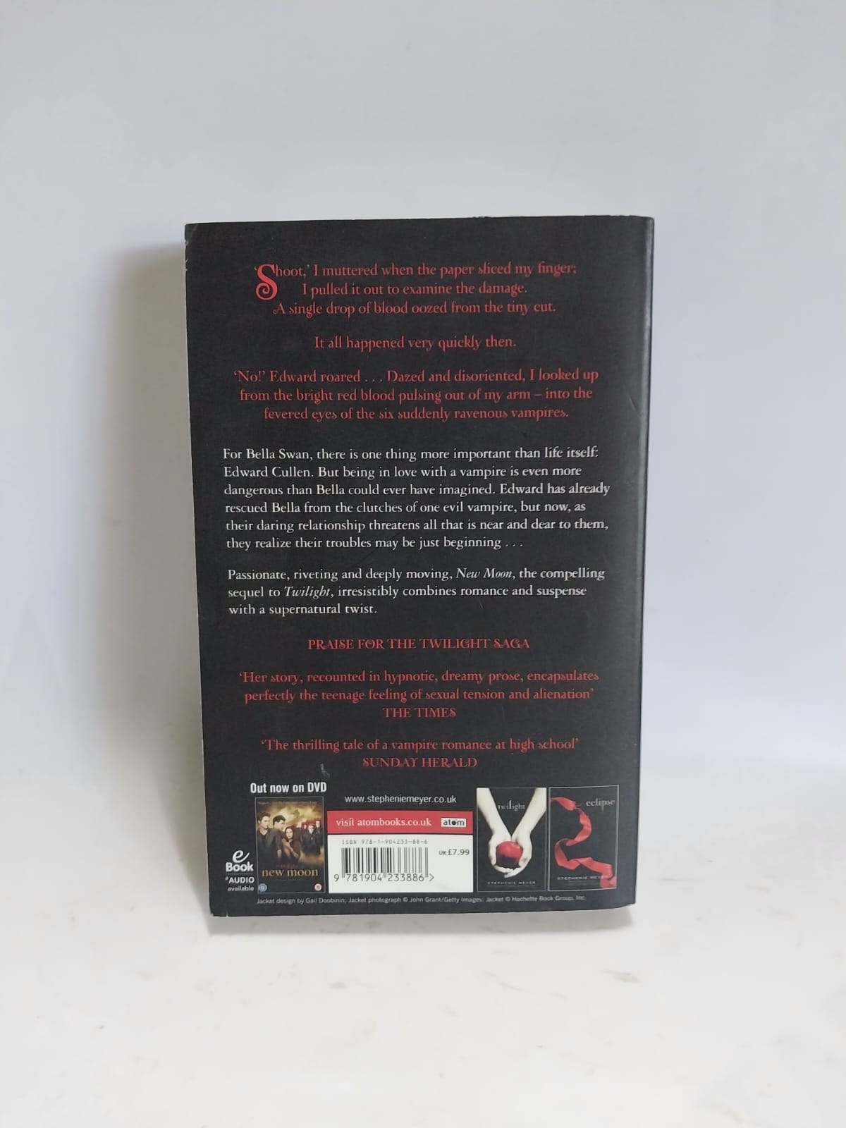 Meyer, Stephenie - NEW MOON