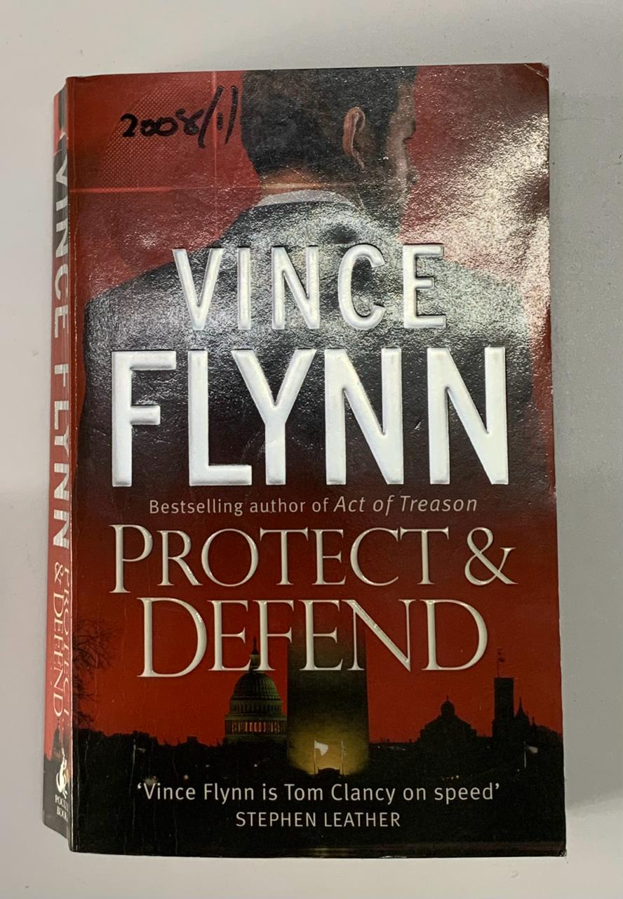 Flynn, Vince - PROTECT & DEFEND