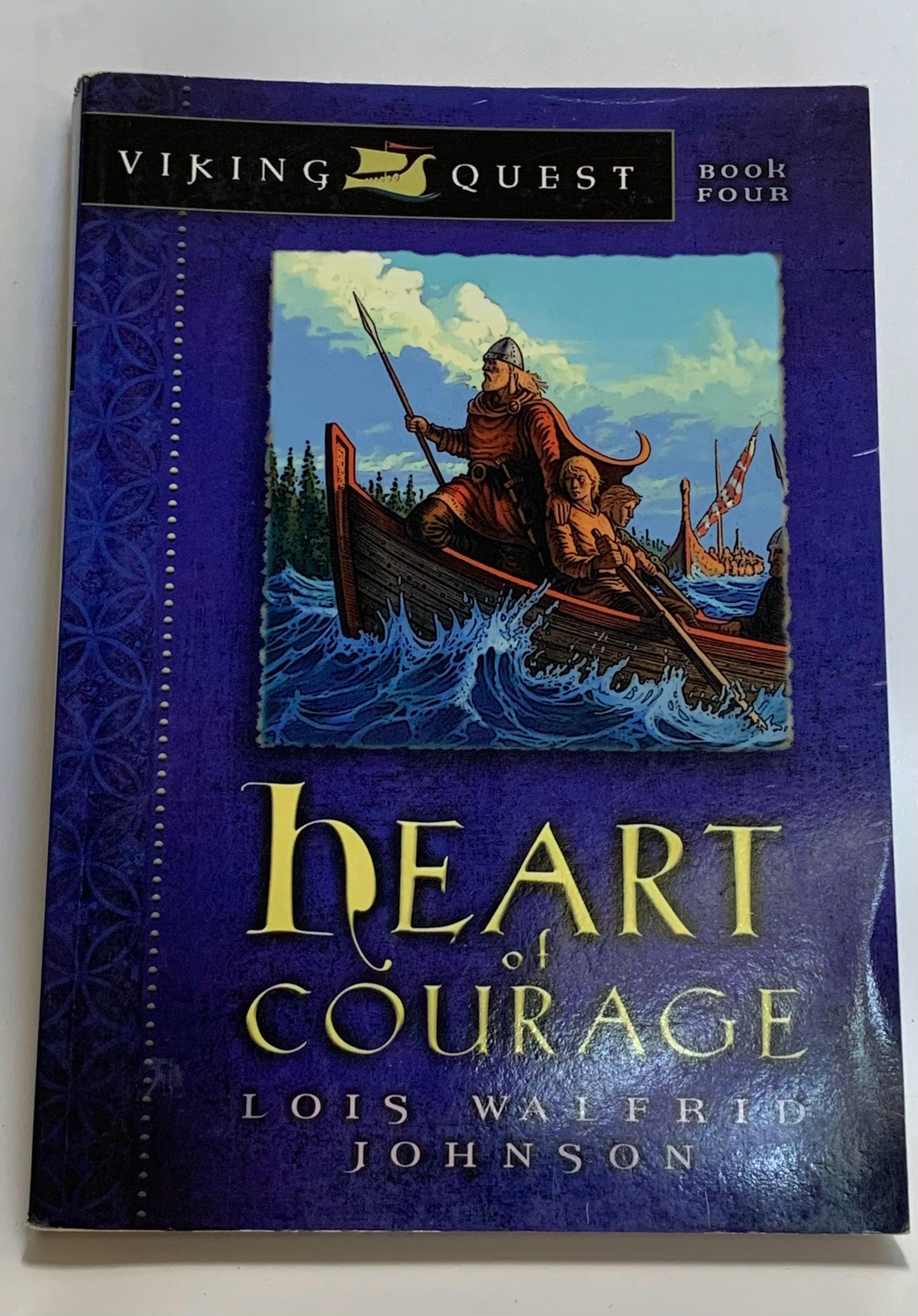 Walfrid Johnson, Lois - HEART OF COURAGE