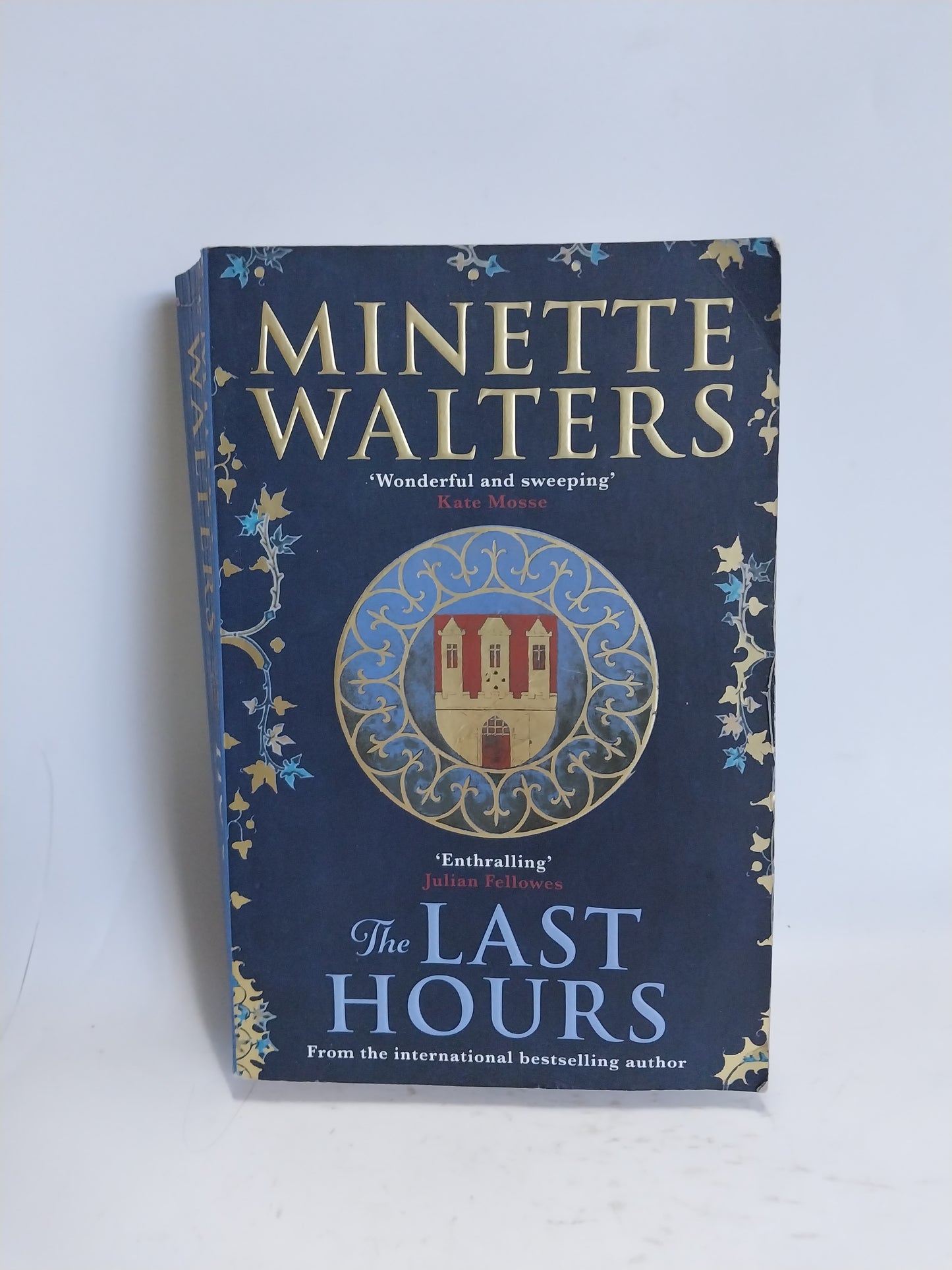 Walters, Minette - THE LAST HOURS