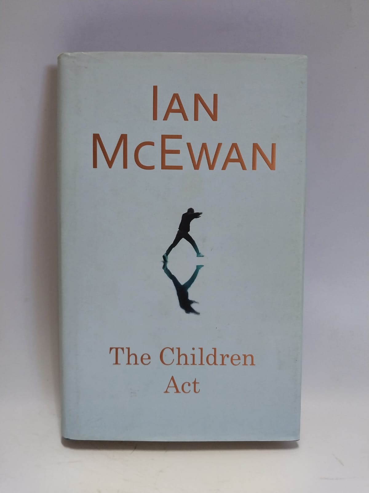 McEwan, Ian - THE CHILDREN ACT