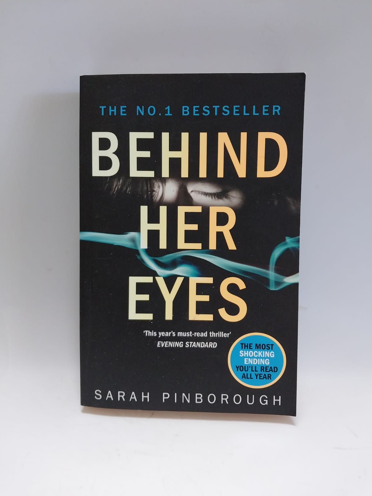 Pinborough, Sarah - BEHIND HER EYES