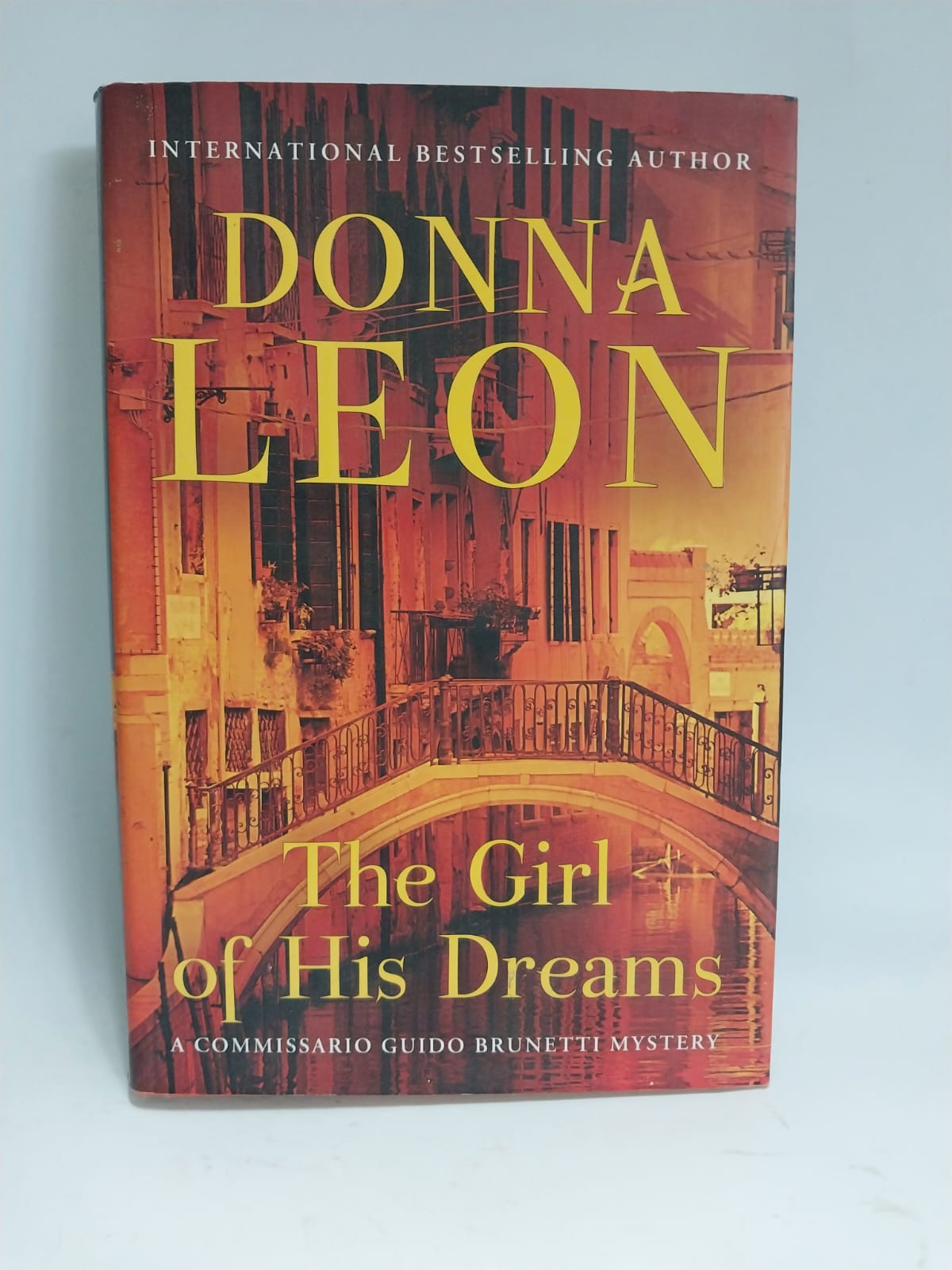 Leon, Donna - THE GIRL OF HIS DREAMS