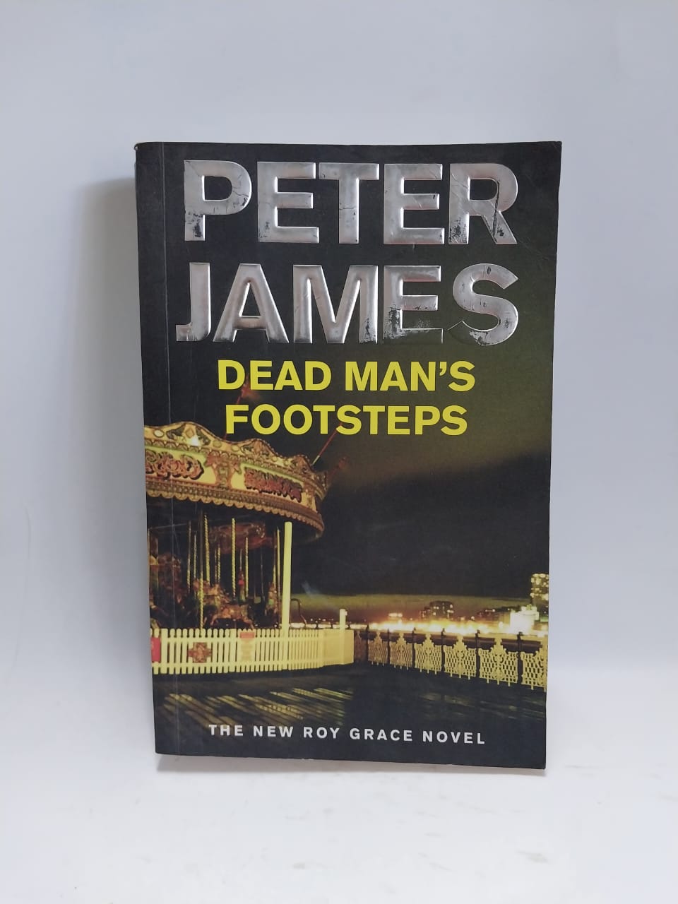 James, Peter - DEAD MAN'S FOOTSTEPS