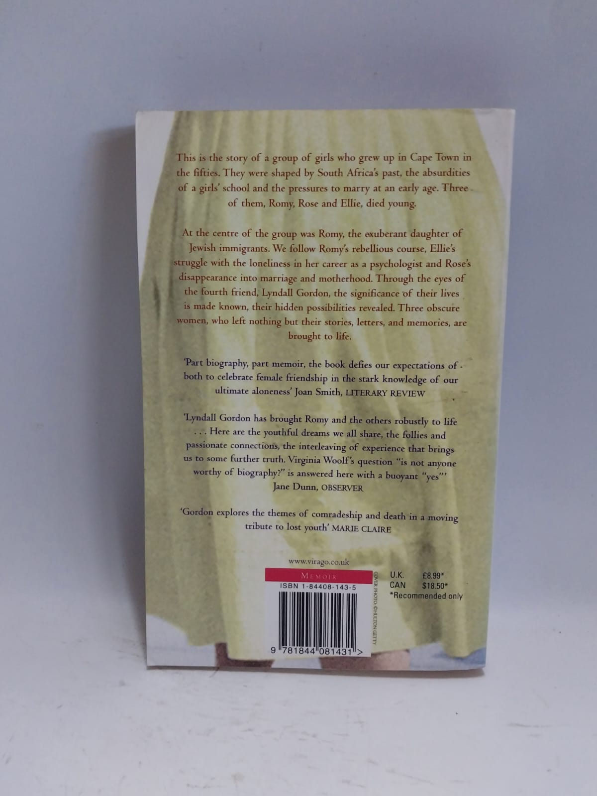 Gordon, Lyndall - SHARED LIVES