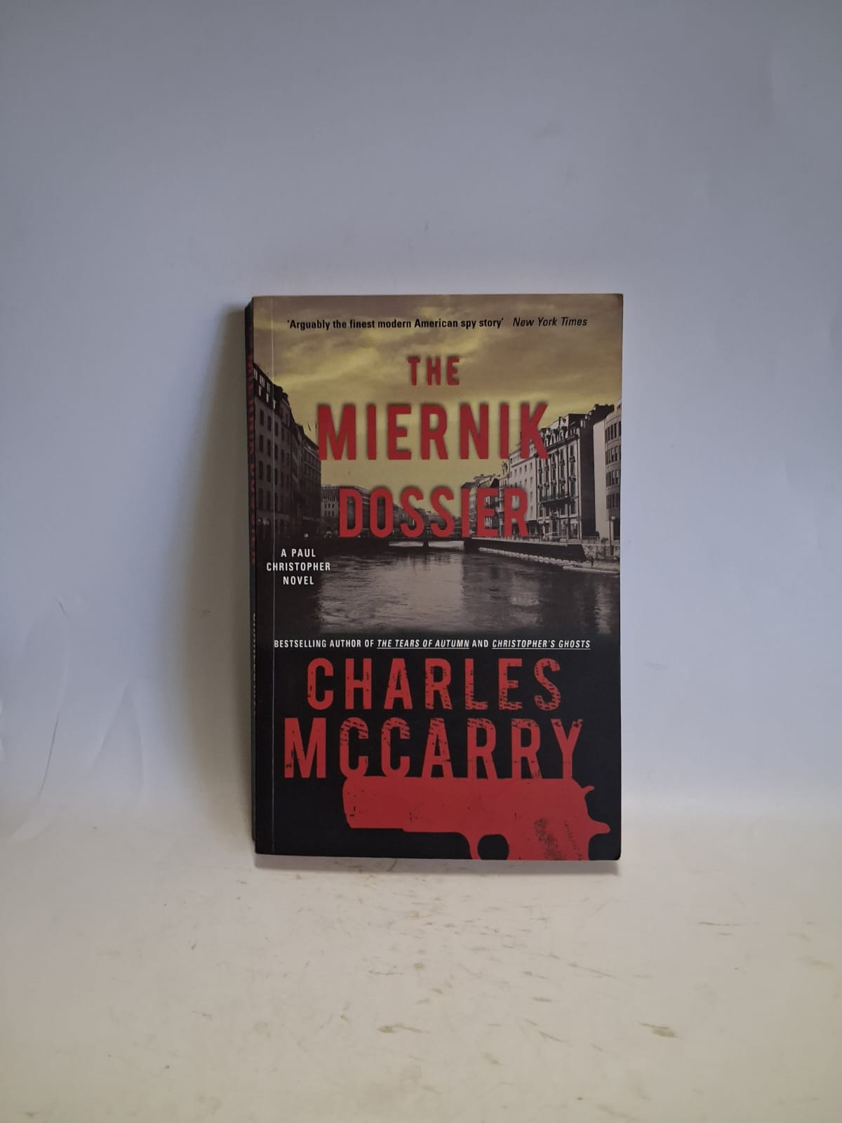 McCarry, Charles - THE MIERNIK DOSSIER
