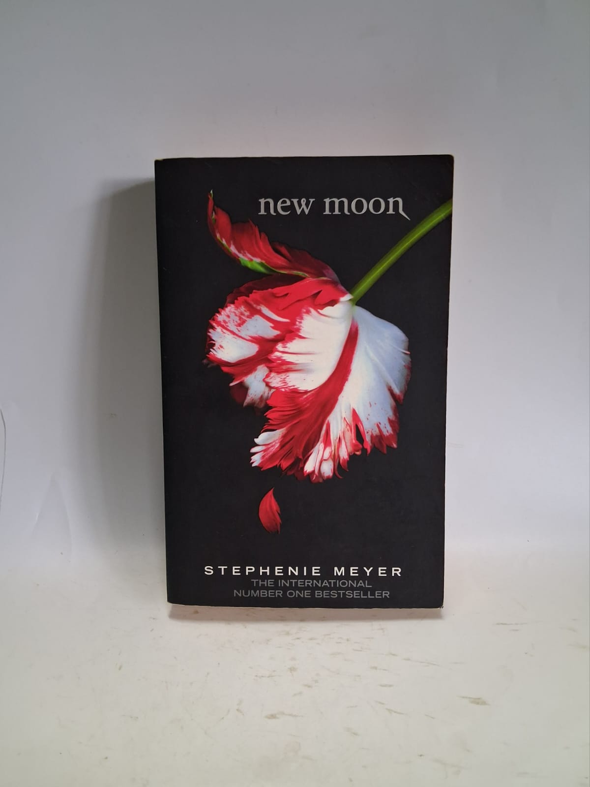 Meyer, Stephenie - NEW MOON