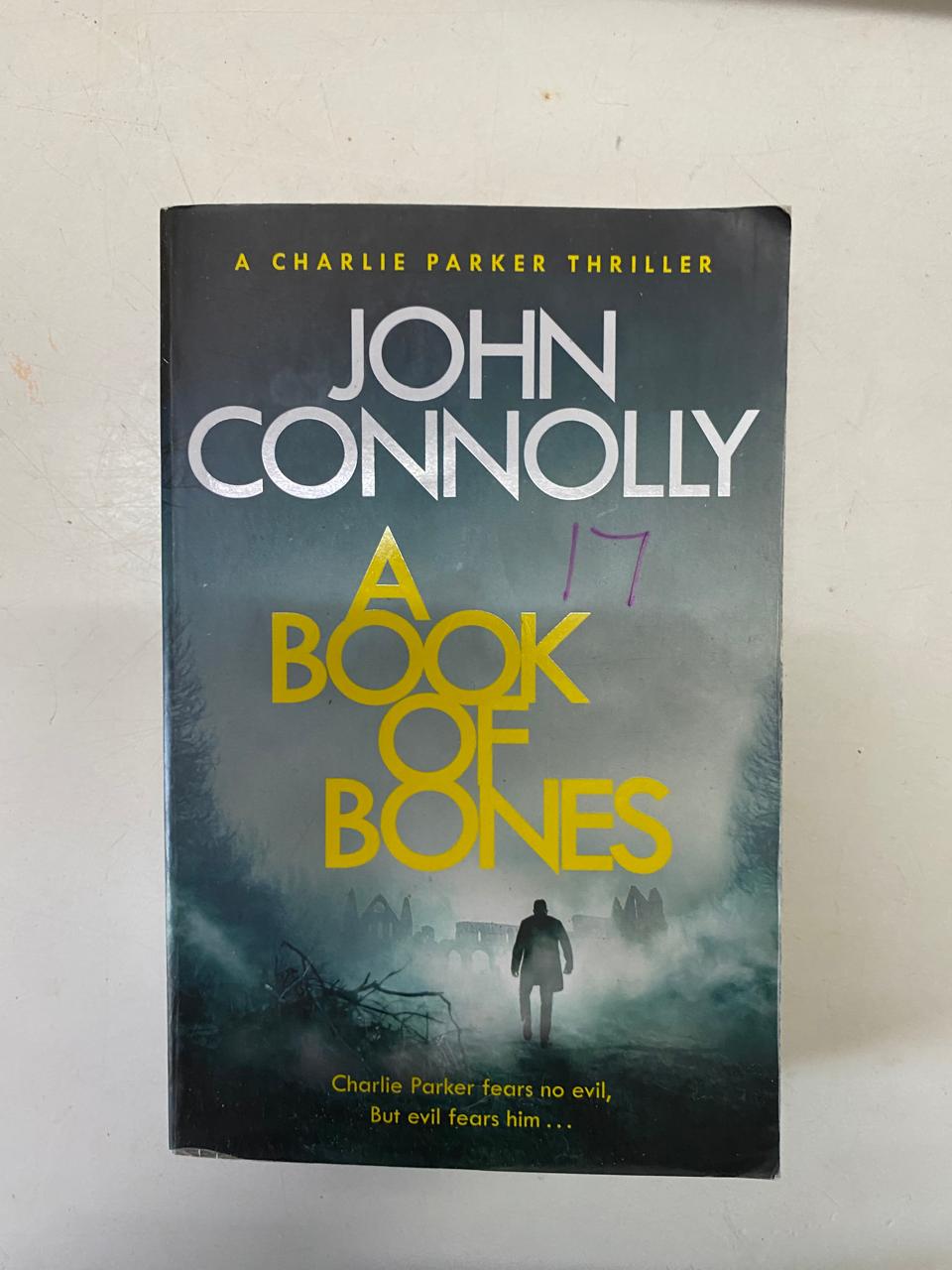 Connolly, John - A BOOK OF BONES