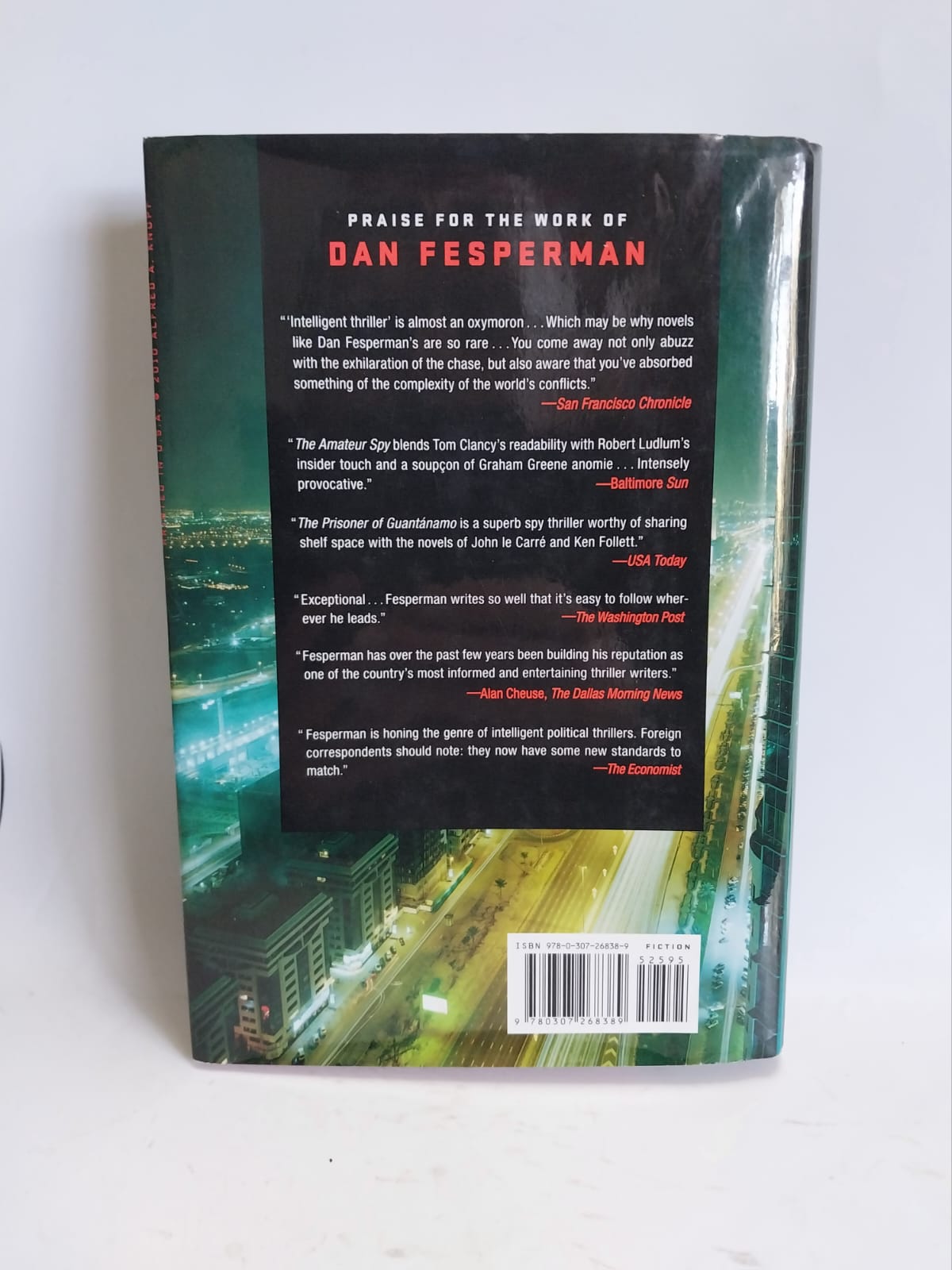 Fesperman, Dan - LAYOVER IN DUBAI
