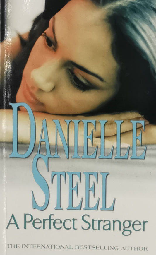 Steel, Danielle - A PERFECT STRANGER